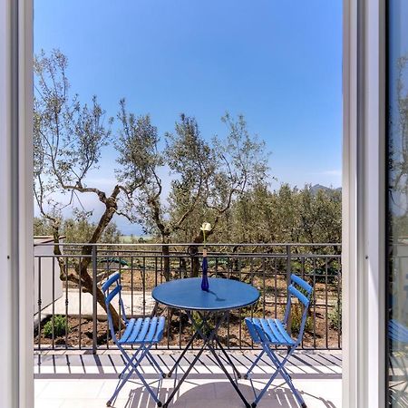 Villa Rusinella Minimalist Retreat With Sea Views Масса-Лубренсе Екстер'єр фото