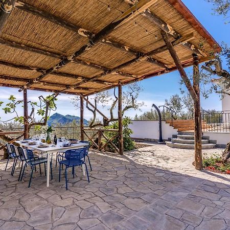 Villa Rusinella Minimalist Retreat With Sea Views Масса-Лубренсе Екстер'єр фото