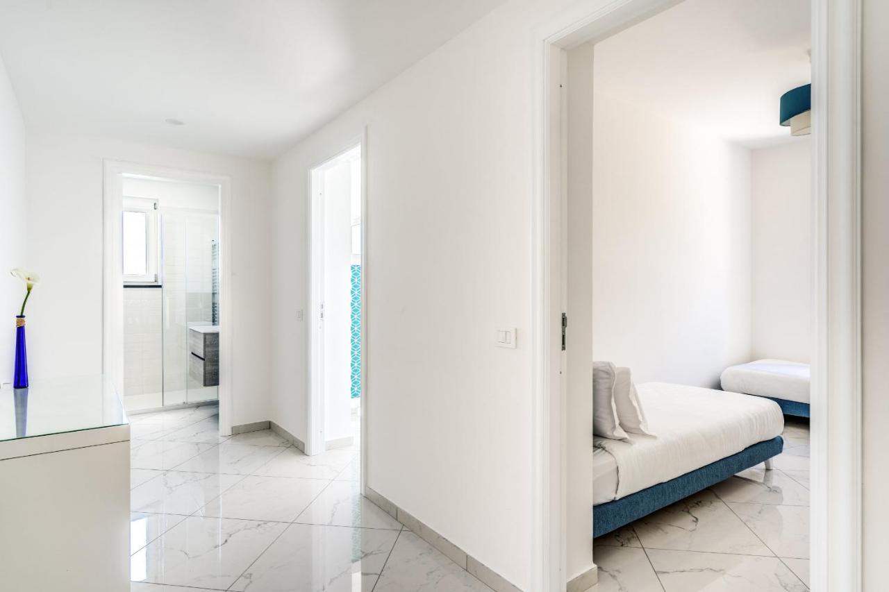 Villa Rusinella Minimalist Retreat With Sea Views Масса-Лубренсе Екстер'єр фото