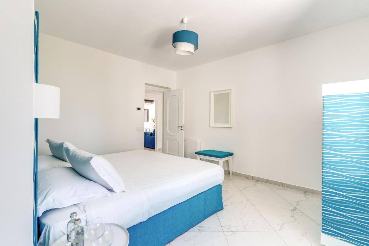 Villa Rusinella Minimalist Retreat With Sea Views Масса-Лубренсе Екстер'єр фото