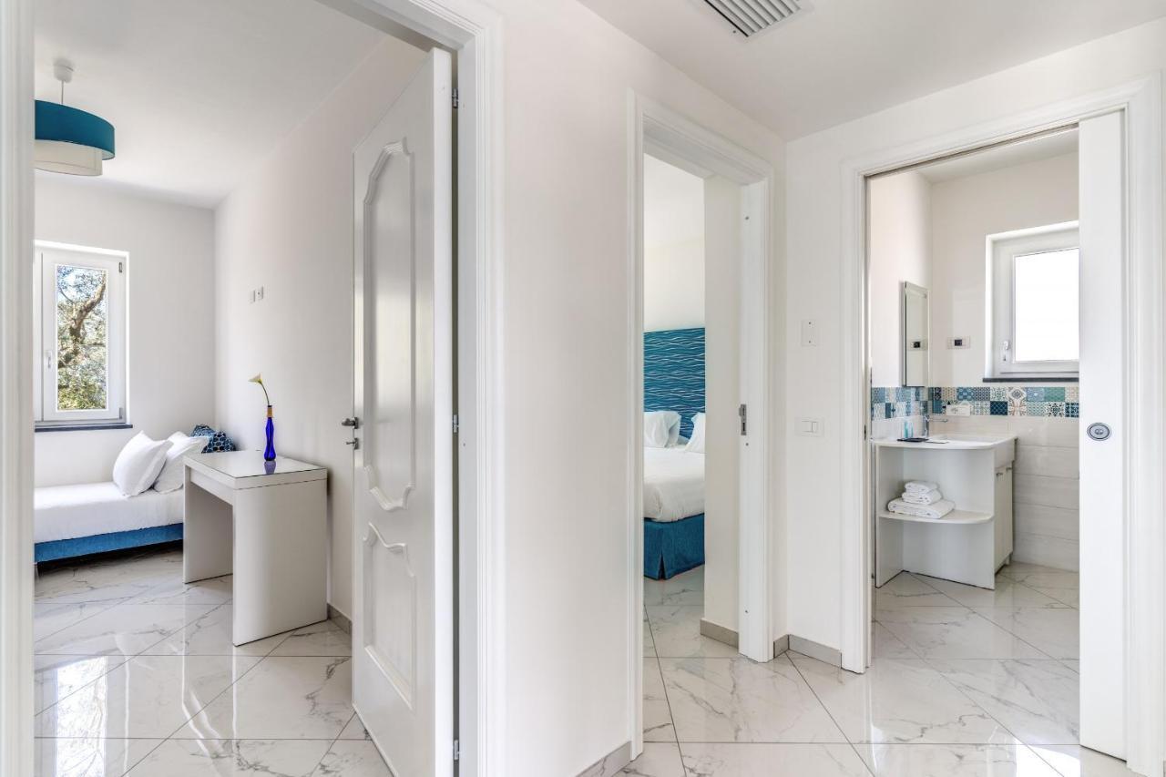Villa Rusinella Minimalist Retreat With Sea Views Масса-Лубренсе Екстер'єр фото
