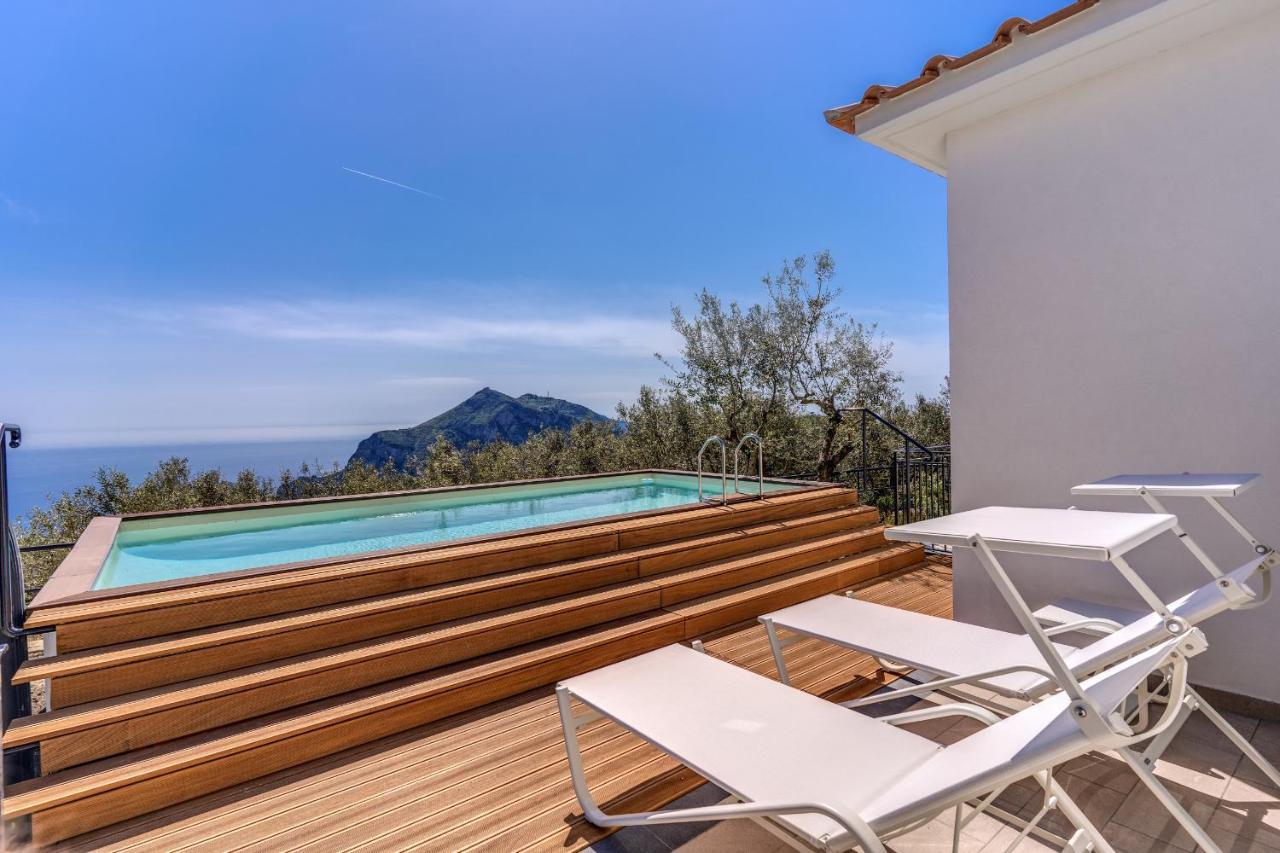 Villa Rusinella Minimalist Retreat With Sea Views Масса-Лубренсе Екстер'єр фото